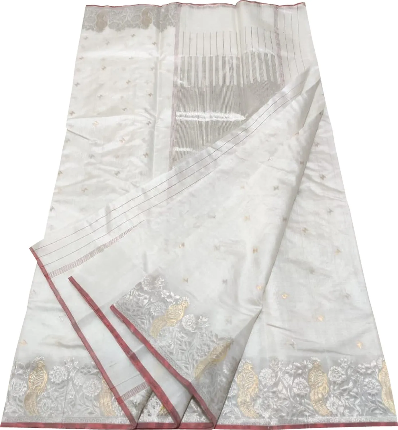 Chic Off White Chanderi Silk Saree - Handloom Elegance