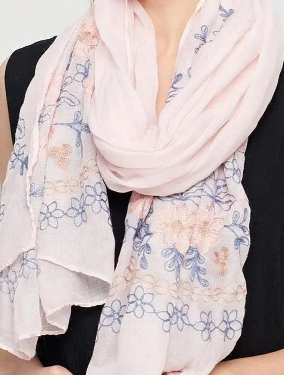 Daisy Embroidery Hijab  