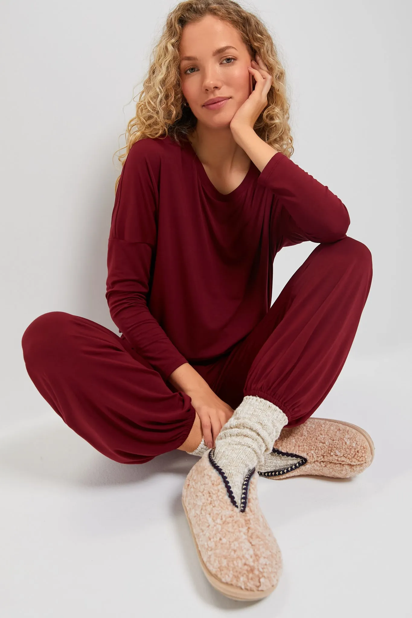 Ivory Puck Fleece Slippers
