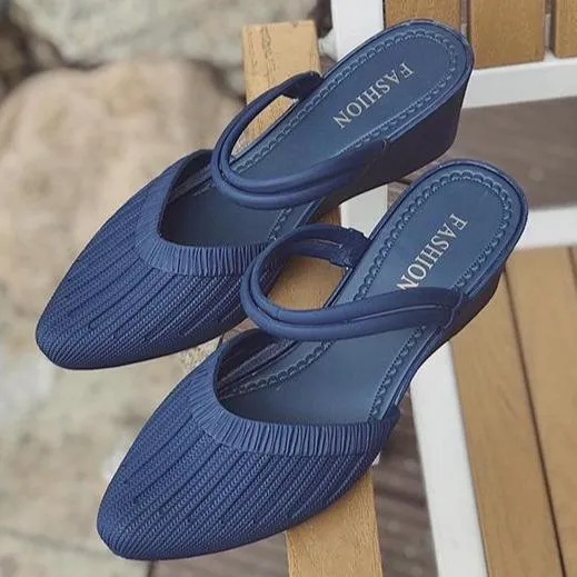 Women closed toe ankle strap 
slide mule sandals