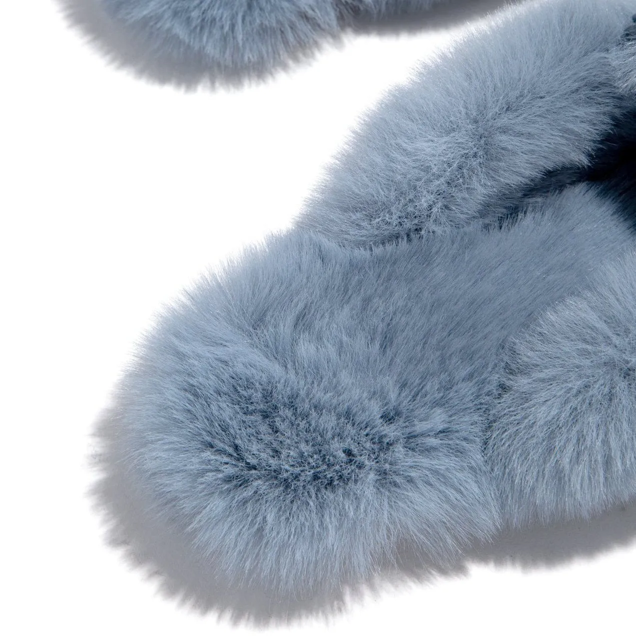 Women winter fuzzy warm slip on mules | closed toe flat slippers